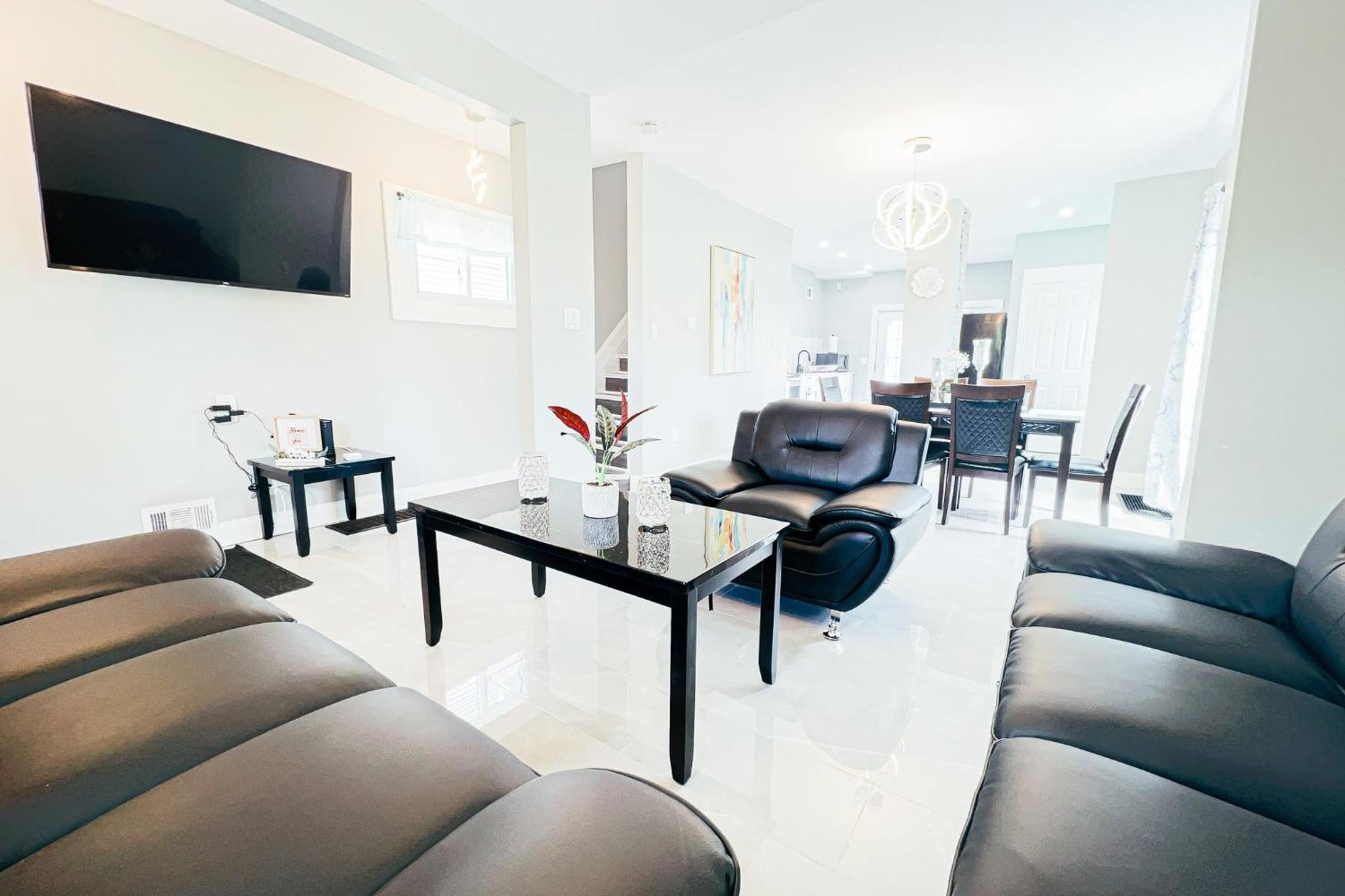 2 Homes, 1 Stay-7Br Niagara Falls Compound Exteriér fotografie
